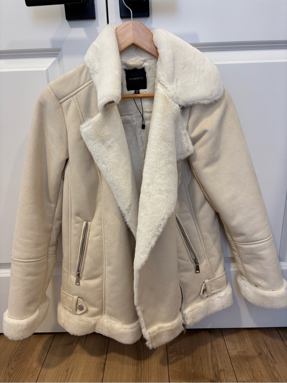 Dynamite Motto Jacket - Picture 3 of 4